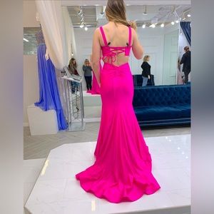 SHERRI HILL PINK PROM DRESS